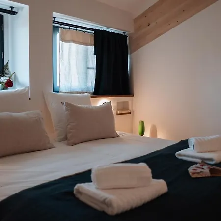 Surf D'hotes Bed and Breakfast *