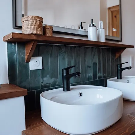 Surf D'hotes 3* 比亚里茨