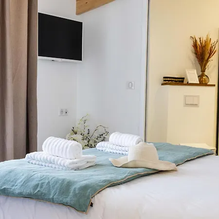 Surf D'hotes 3*